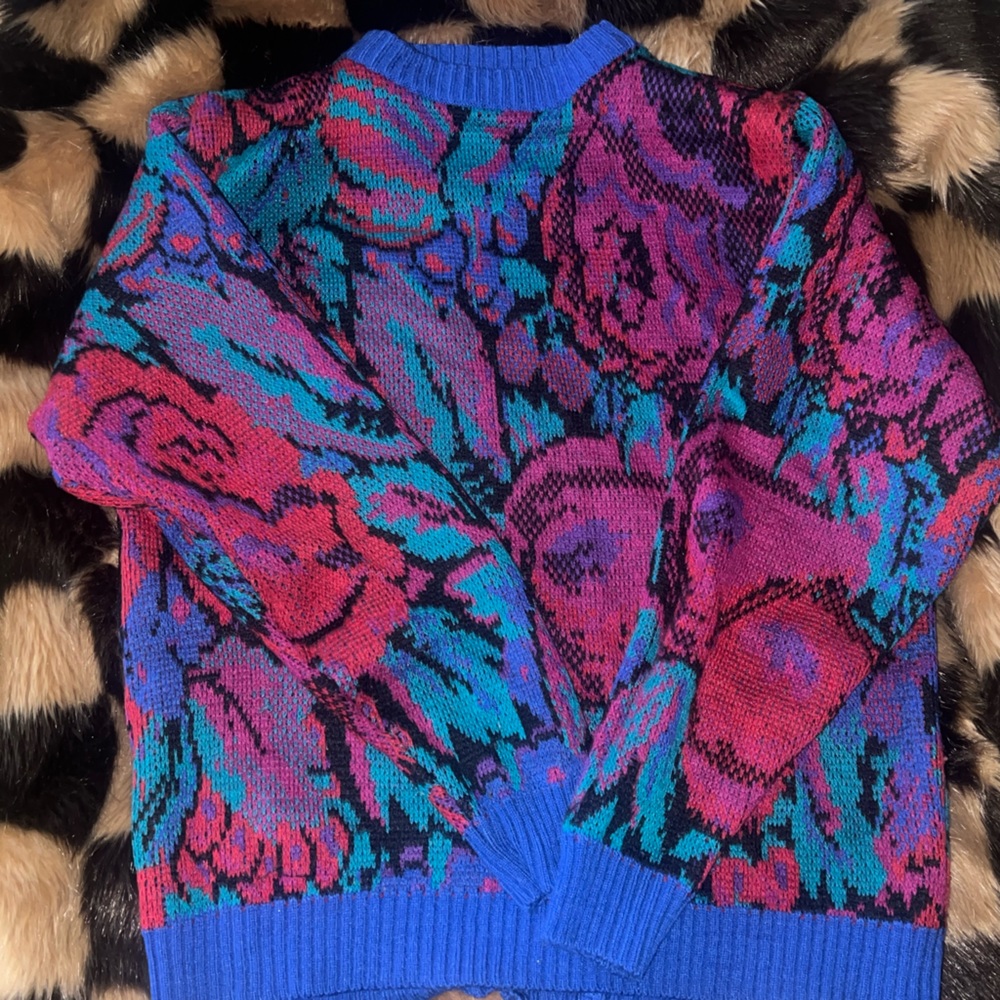 Vintage anyone ? (L)